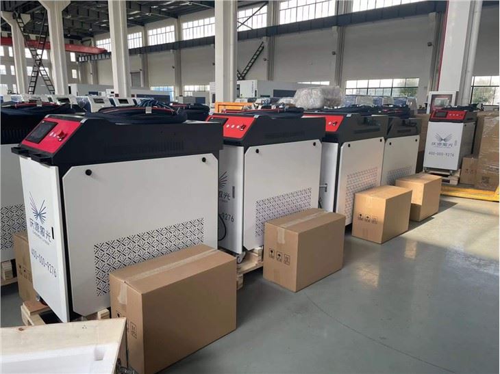 Competitive Price Metal Handheld Fiber Laser Welding Machine Portable Laser Welder For Sale